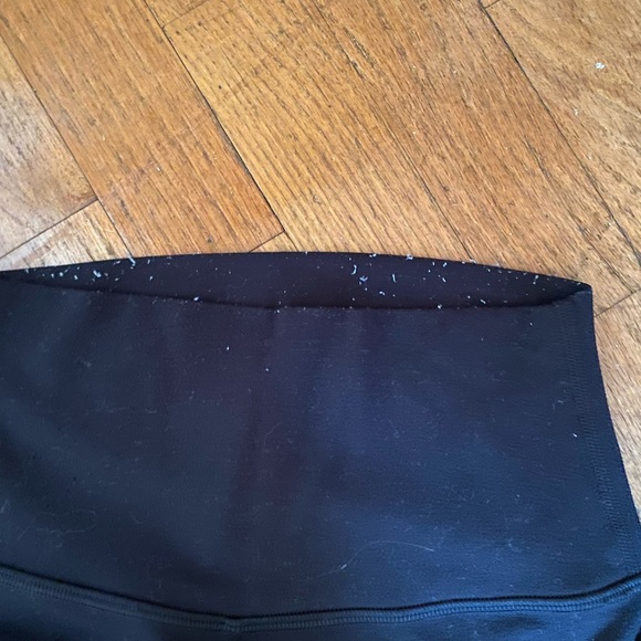 Black Lululemon align leggings - Picture 2 of 4